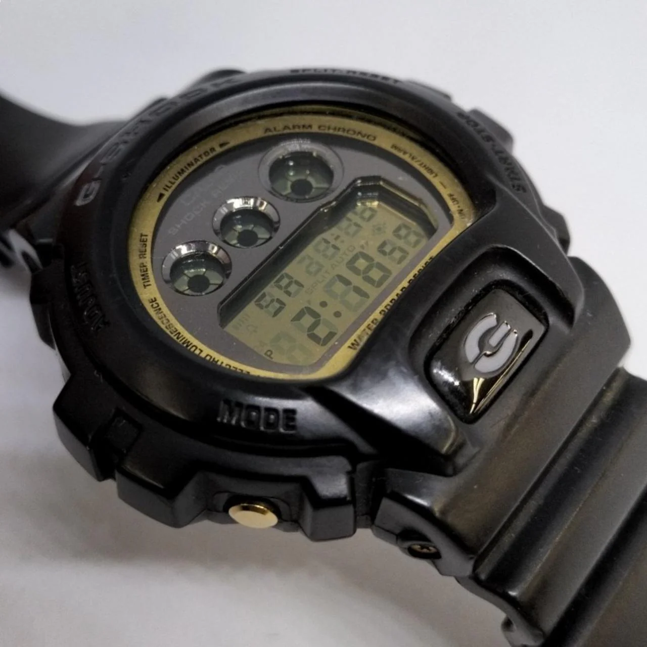 CASIO Quartz Digital Watch DW-6900MR - Image 2