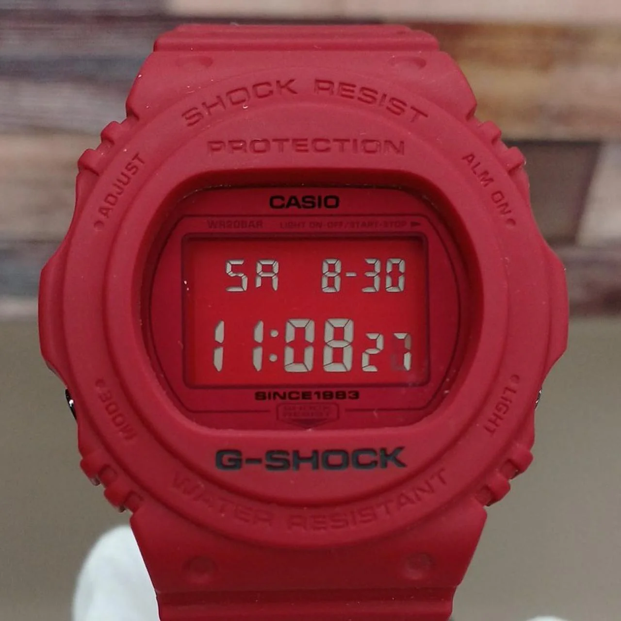 CASIO Quartz G-SHOCK DW-5735C-4JR - Image 5