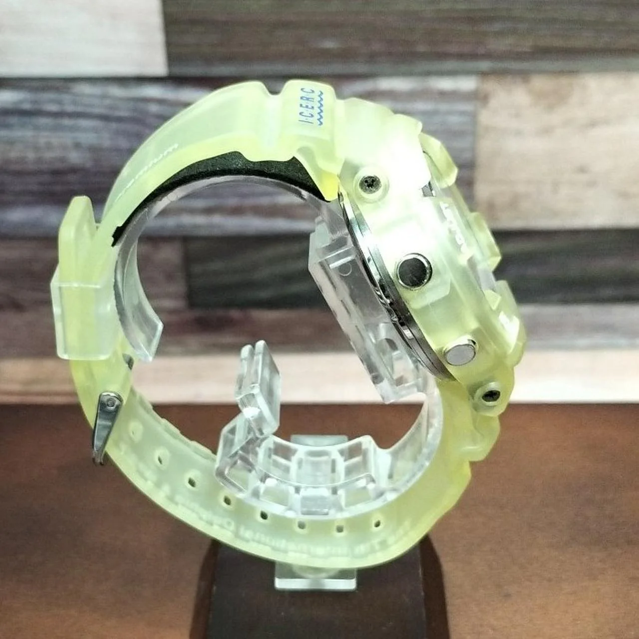 CASIO Quartz G-SHOCK DW-9200K - Image 4