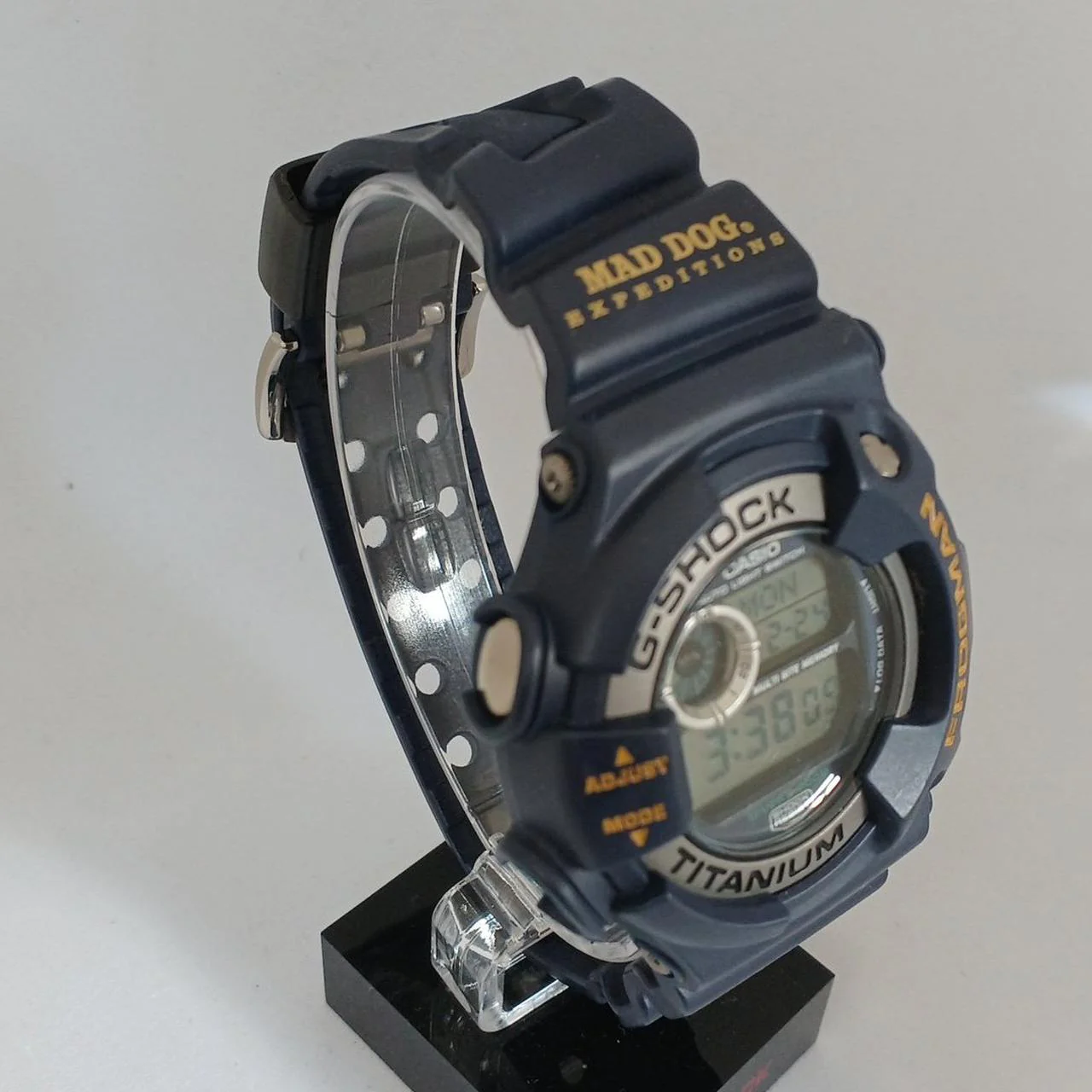 CASIO Quartz Watch G-SHOCK FROGMAN DW-9900MD - Image 5