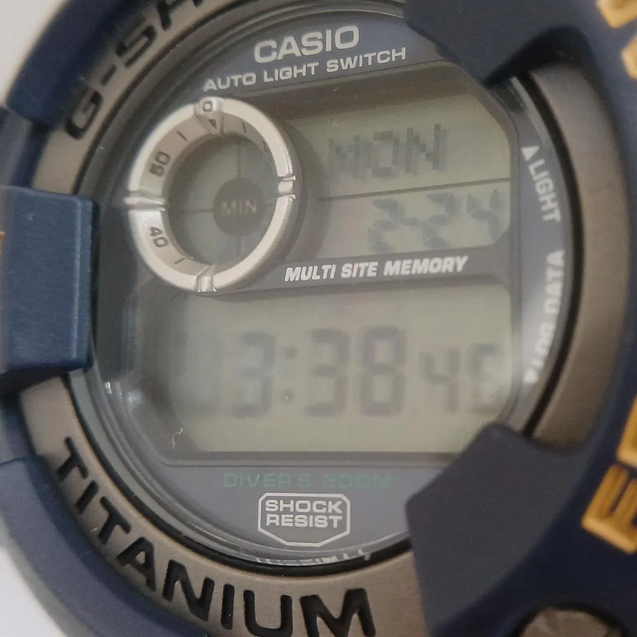 CASIO Quartz Watch G-SHOCK FROGMAN DW-9900MD - Image 7