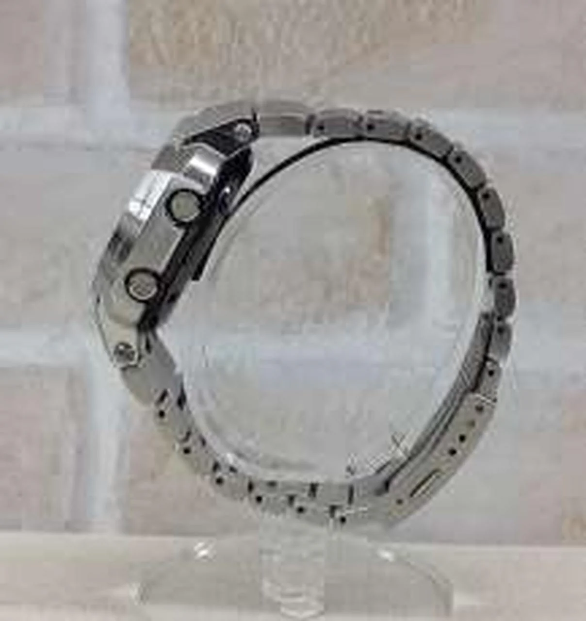 CASIO Radio-controlled solar watch G-SHOCK AWM-500D-1A8JF - Image 4