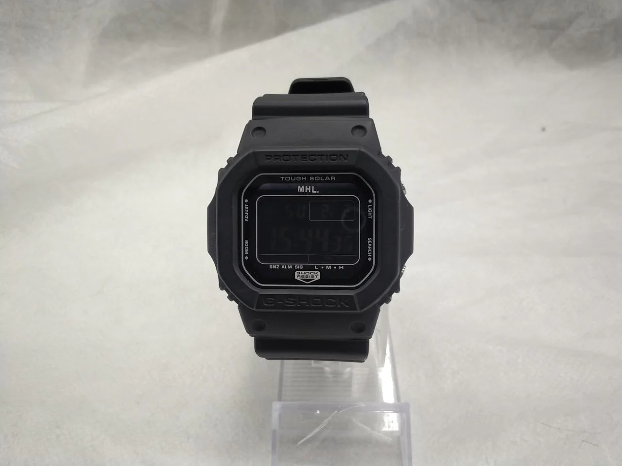 CASIO Solar G-SHOCK G-5600E MHL collaboration