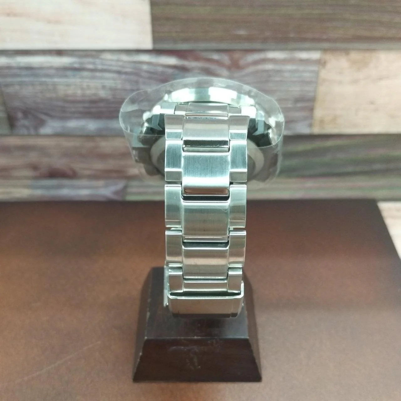 CASIO Solar G-SHOCK GST-B300E-5AJR - Image 3