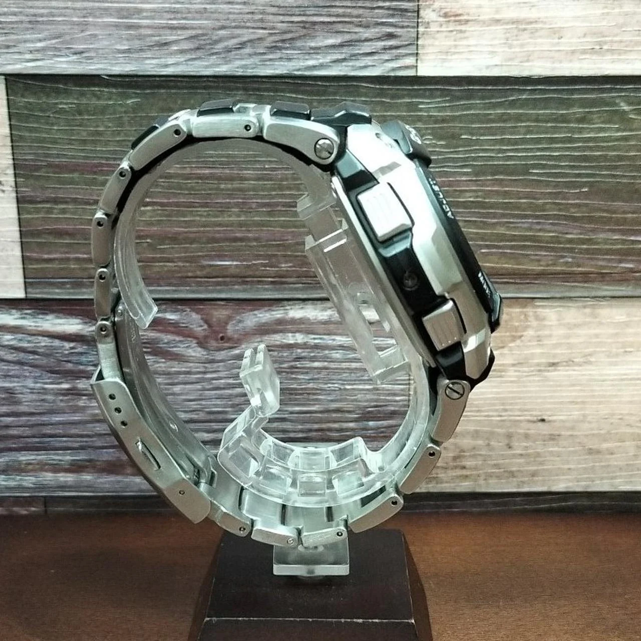 CASIO Solar Radio-Controlled G-SHOCK MTG-1500-9AJF - Image 4