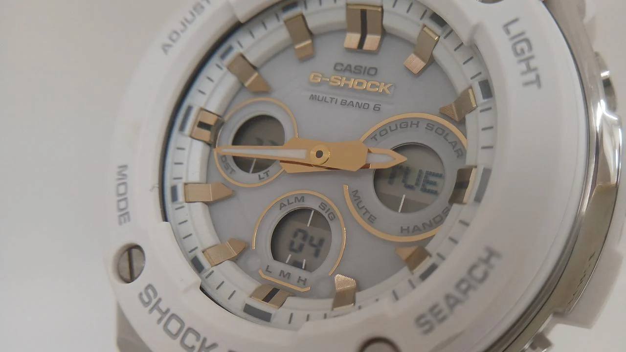 CASIO Solar radio-controlled watch G-SHOCK GST-W300-7AJF - Image 6