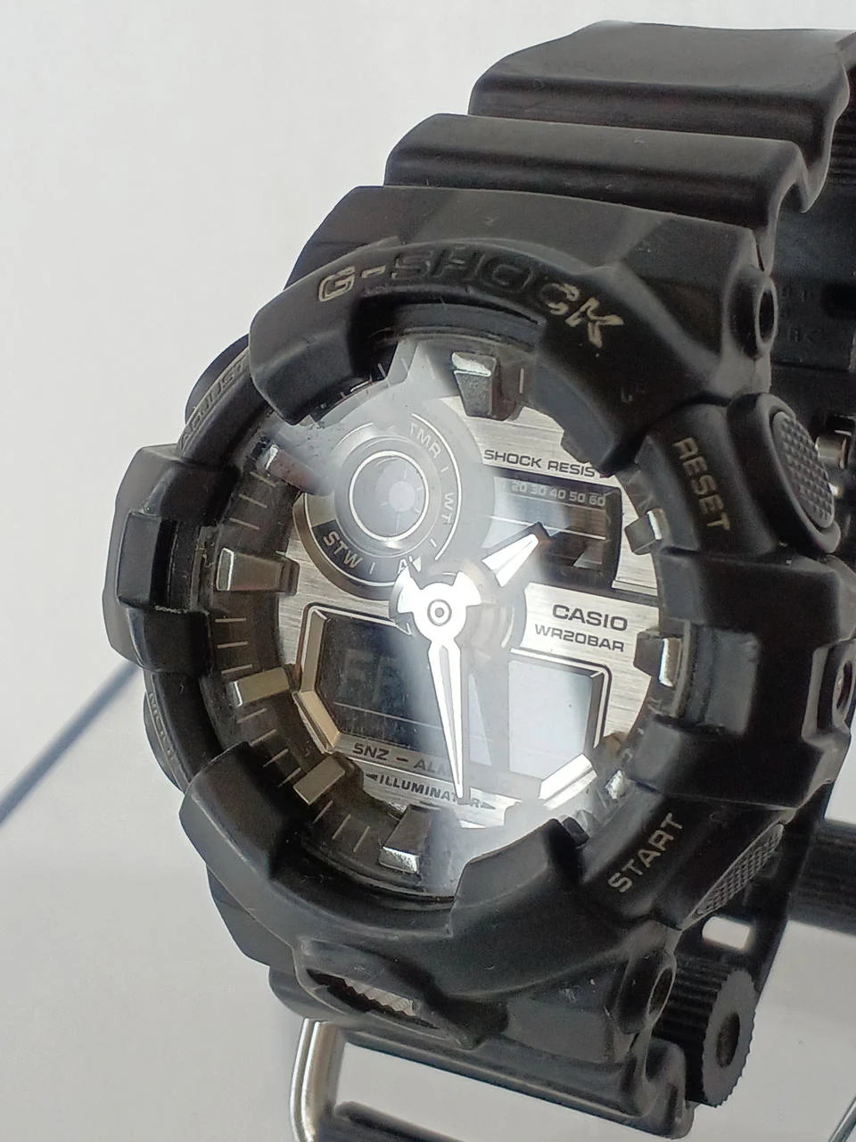CASIO Three-dimensional 3D face G-SHOCK Garish Color GA-710 - Image 2