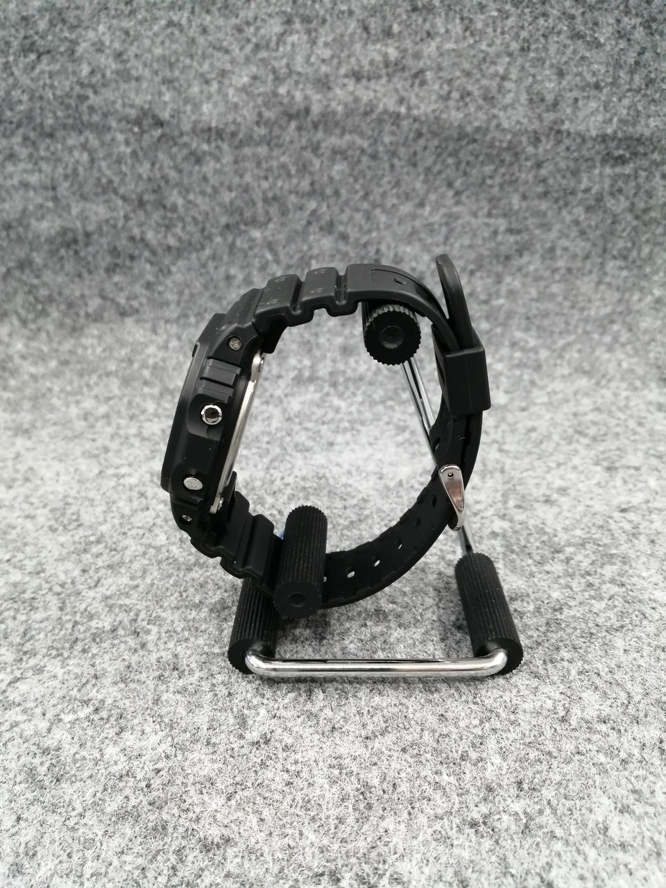 CASIO Wristwatch DW-5600UE-1JF - Image 3