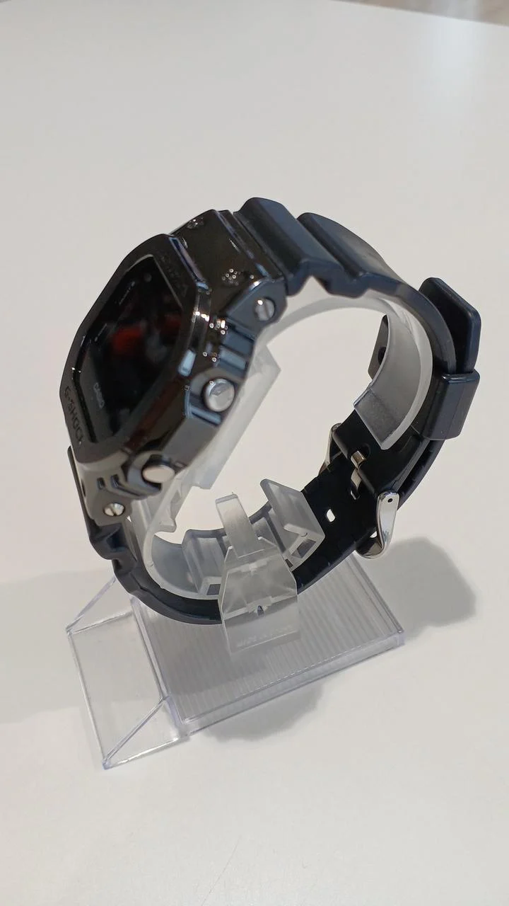 CASIO Wristwatch GM-5600B-1JF - Image 2