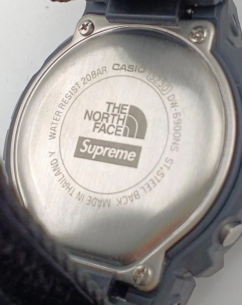 CASIO X THENORTHFACE X SUPREME SUPREME TIMES SQUARE G-SHOCK DW-6900NS-1JR - Image 10