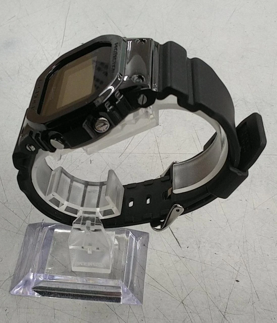 CASIO(G-SHOCK) Wristwatch GM-5600B - Image 3
