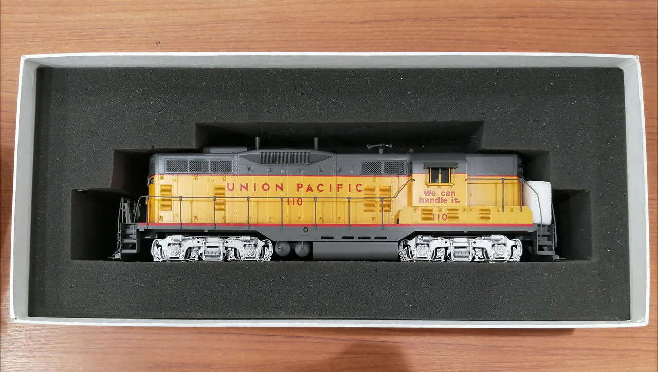 CHALLENGER IMPORTS Oゲージ UNION PACIFIC GP-7 PHASE2