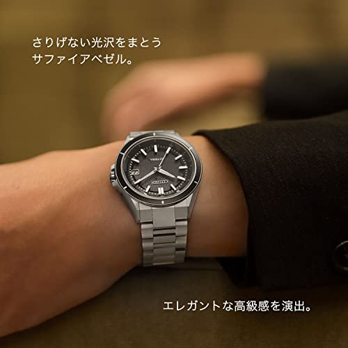 [Citizen] 腕時計 ATTESA (電波時計/防水/サファイアベゼル) CB3030-76E 軽量 チタン 光発電エコ・ドライブ ACT Line サファイアガラス メンズ ビジネス アナログ シンプル 日付 シルバー ブラック 黒 電波ソーラー - Image 4