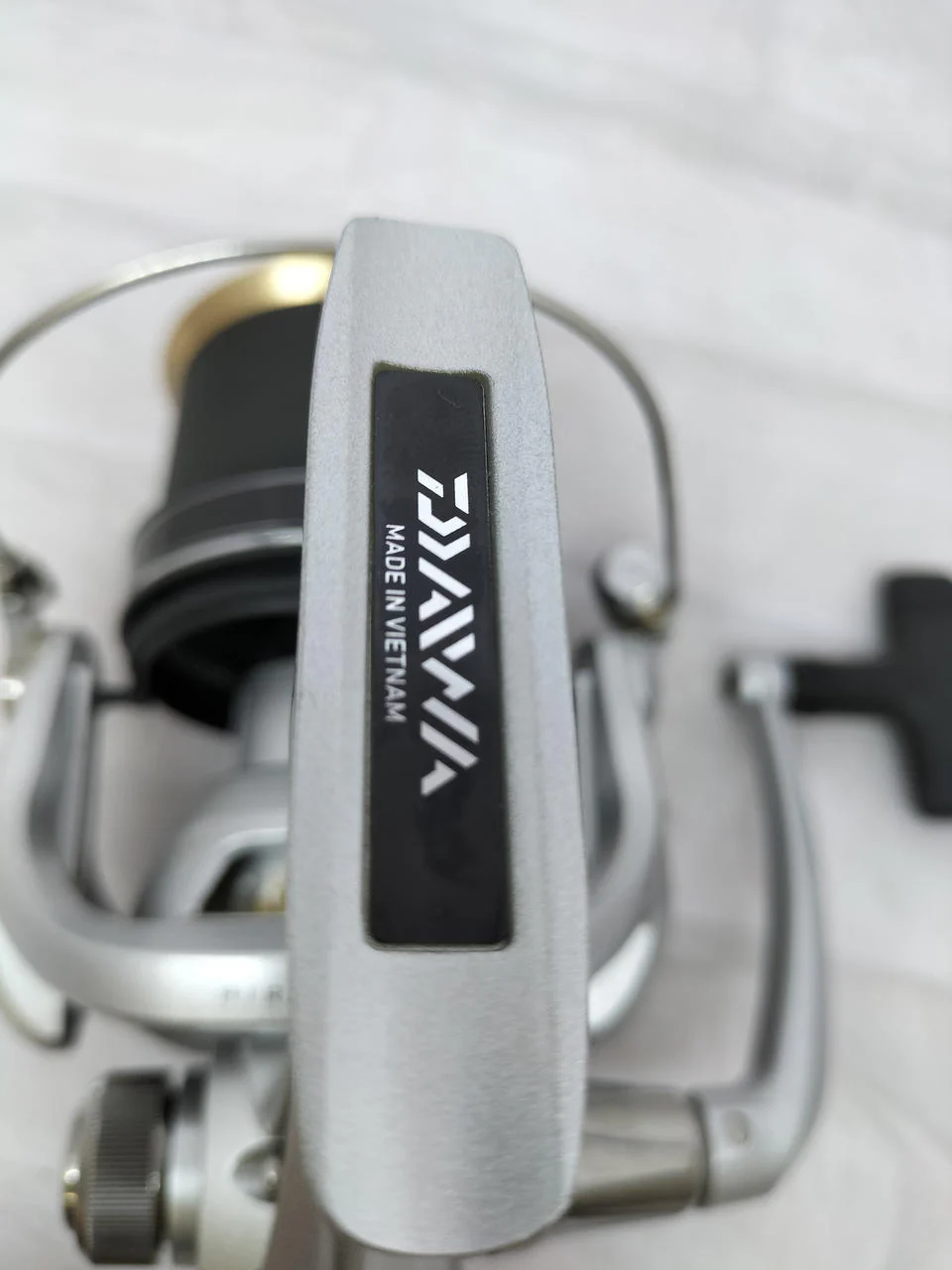 DAIWA AIRROTOR Spinning Reel - Image 9