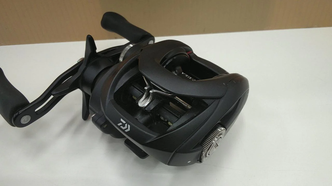 DAIWA Baitcasting Reel 19 TATULA TW 100XH - Image 3