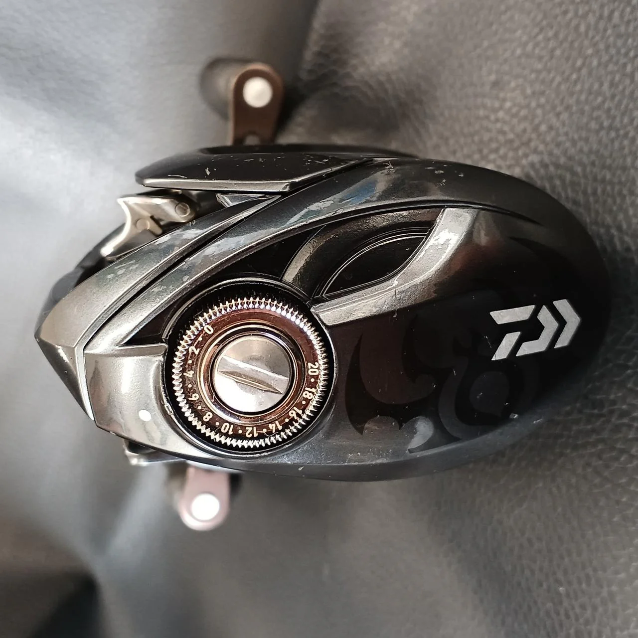 DAIWA Baitcasting Reel 20 TATULA SV TW 103XHL - Image 3