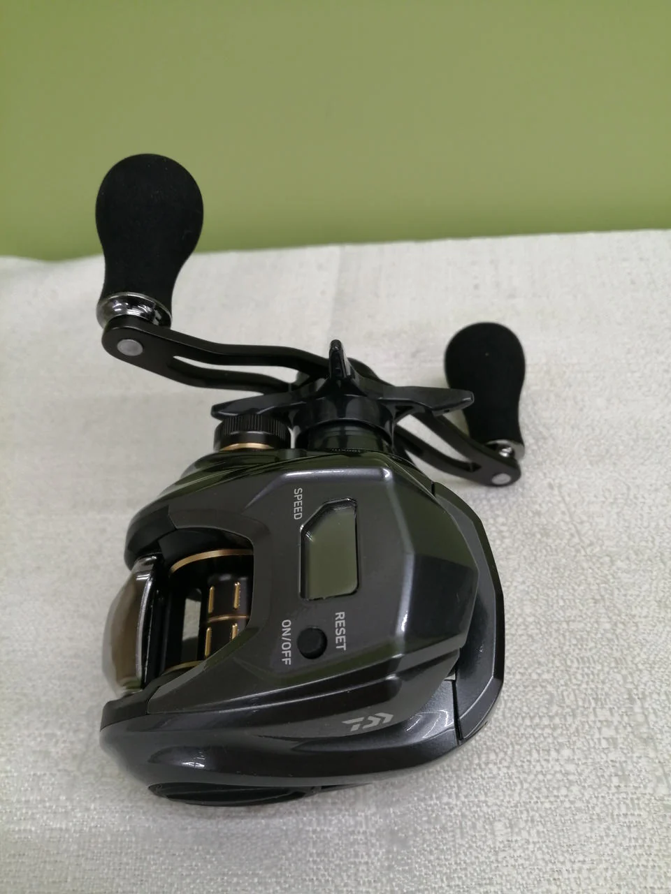 DAIWA Baitcasting Reel 20 TIERRA IC 100XH - Image 4