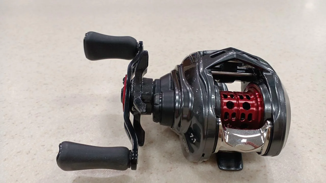 DAIWA Baitcasting Reel 20ALPHAS AIR TW - Image 2