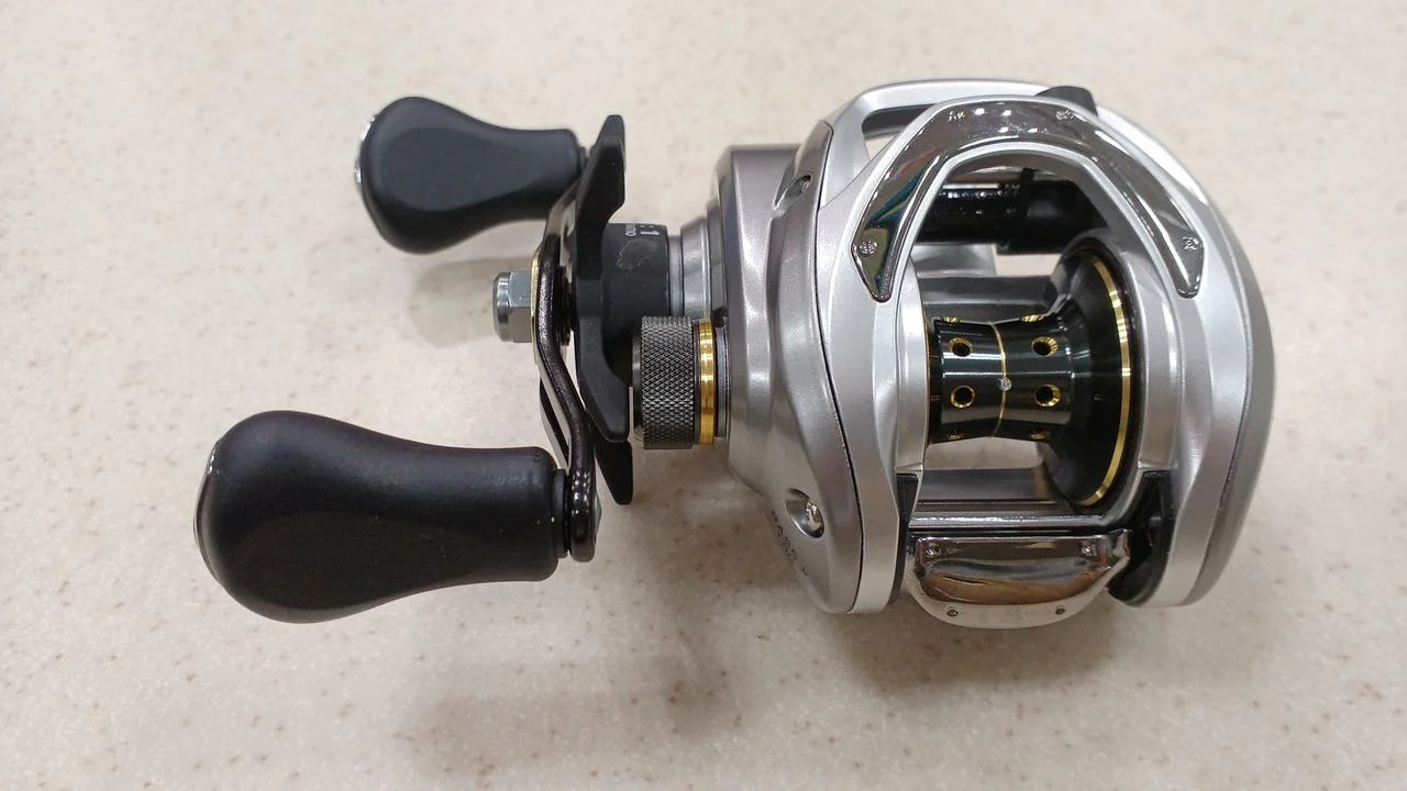 DAIWA Baitcasting Reel 24BASS X100HL - Image 2