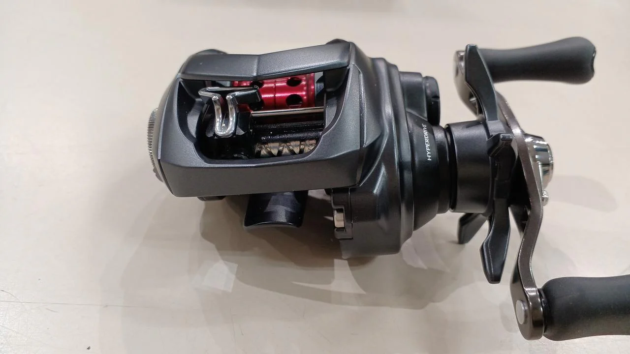 DAIWA Baitcasting Reel 26TATULA BF TW8.1 L - Image 4