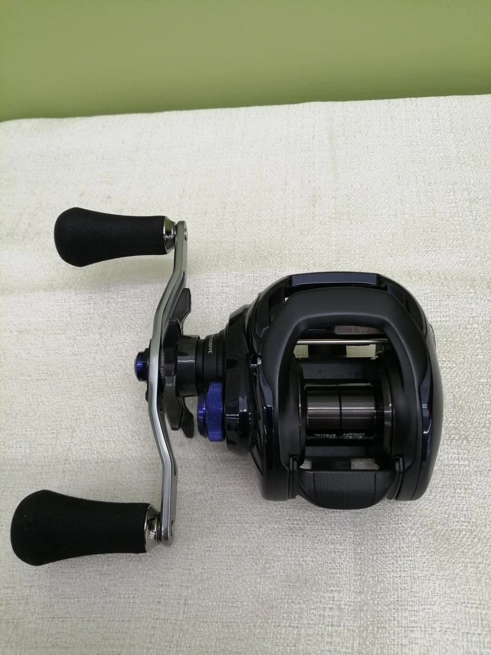 DAIWA Baitcasting Reel SALTIST TW150XHL PE SPECIAL