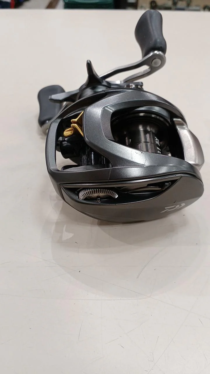 DAIWA Baitcasting Reel STZ SV TW 1016SV-H - Image 5