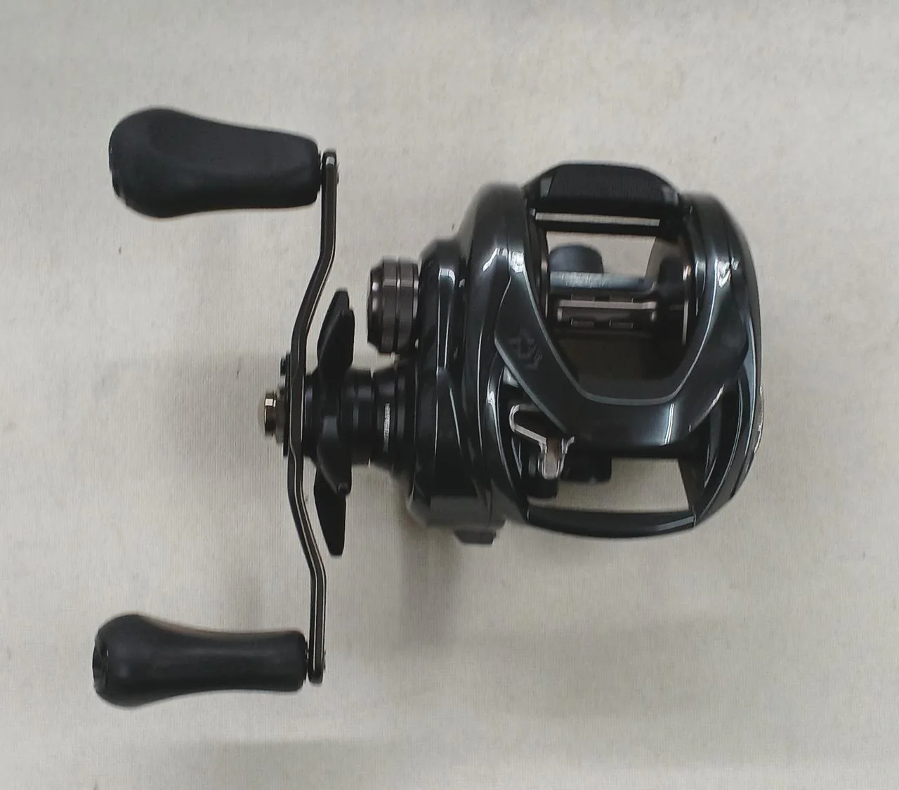 DAIWA Baitcasting Reel TATULA 400 - Image 2