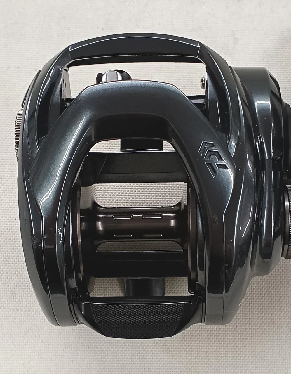 DAIWA Baitcasting Reel TATULA 400 - Image 6