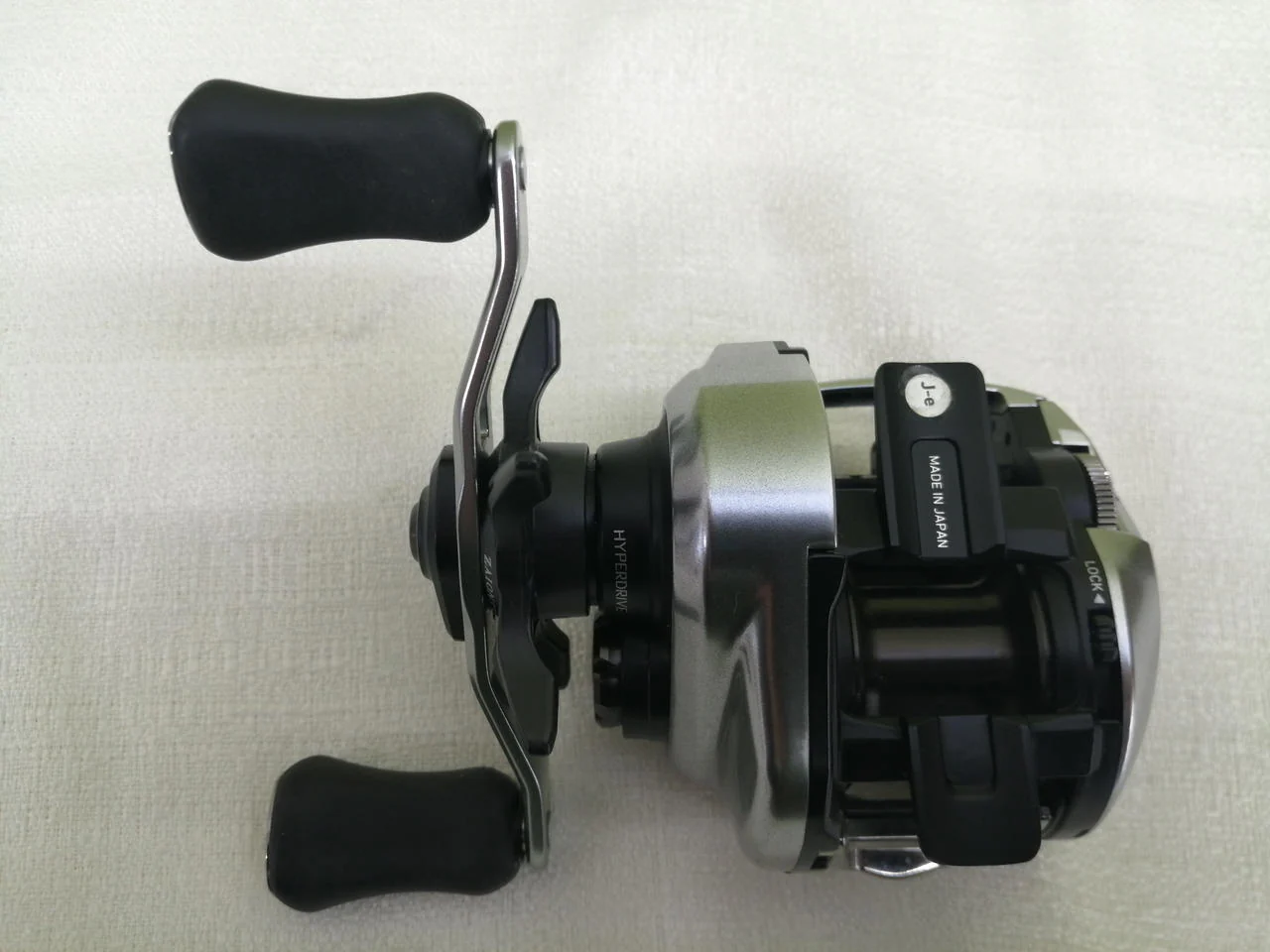 DAIWA Baitcasting Reel ZILLION SV TW 1000XH - Image 4