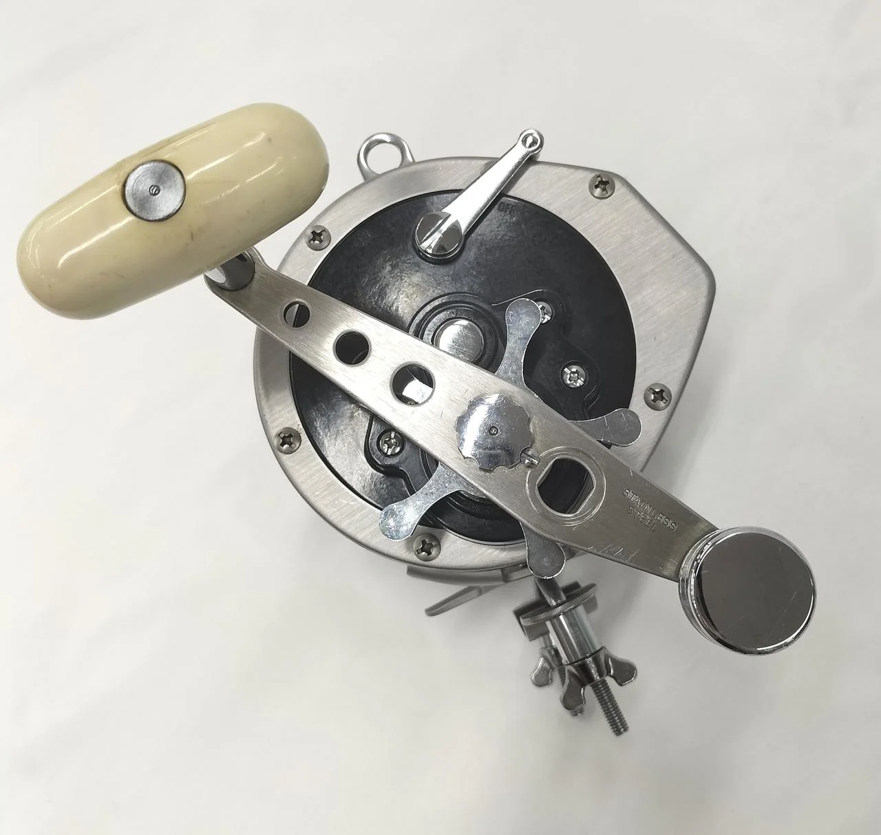DAIWA Conventional Reel DYNAMIC 4000D - Image 3