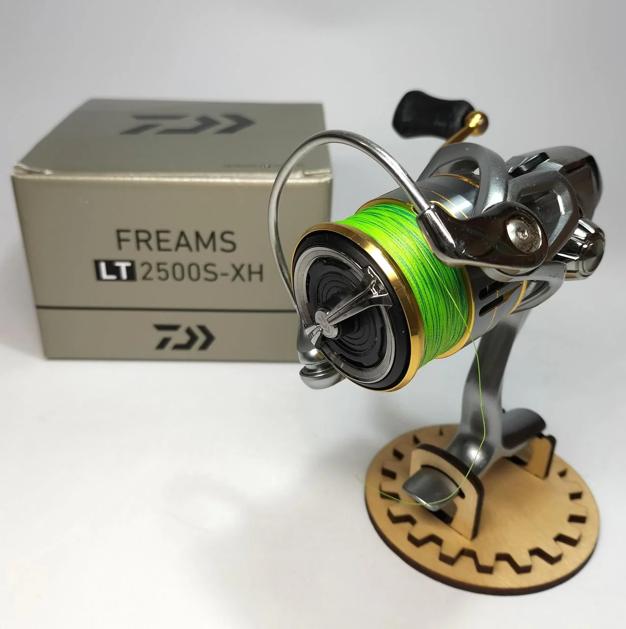 DAIWA FREAMS LT2500S-XH 00057049