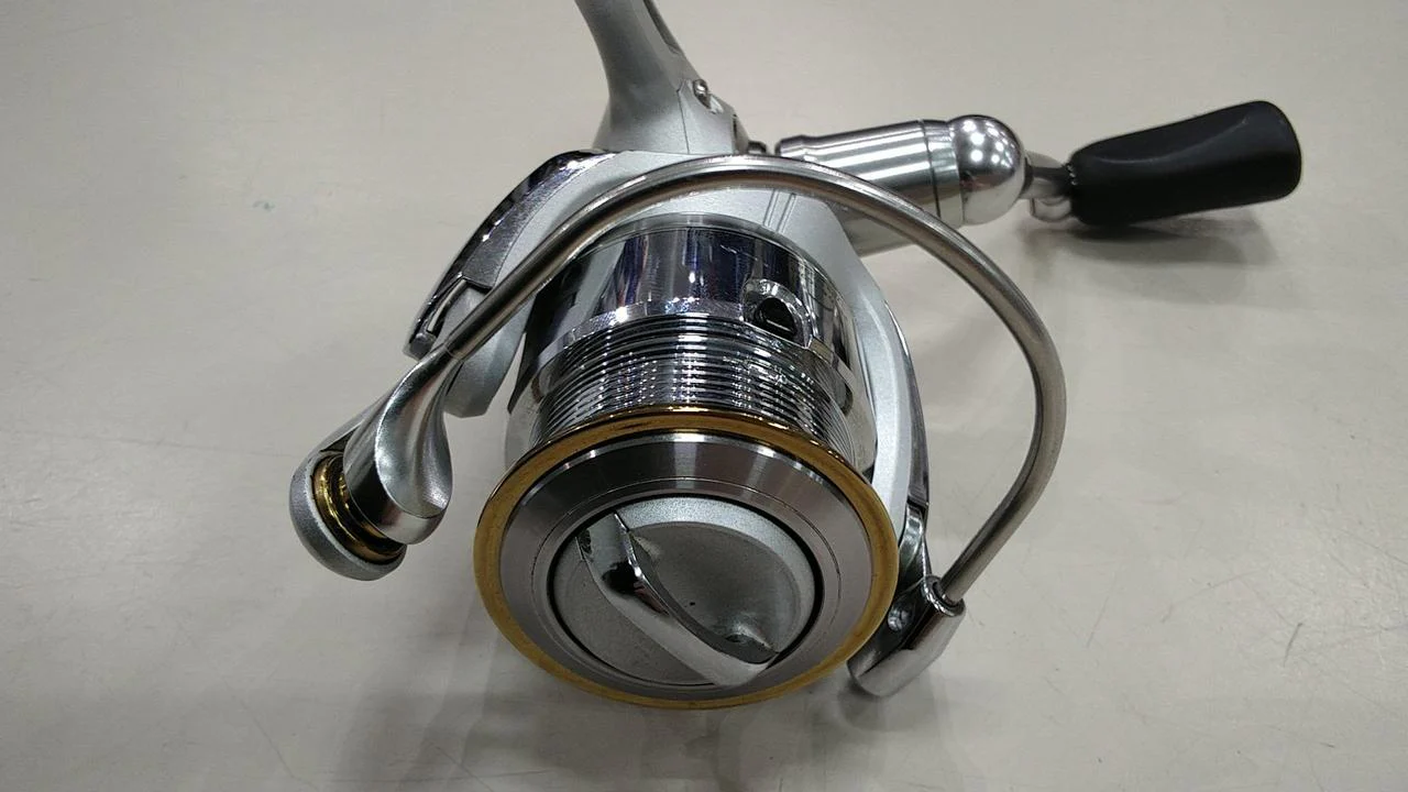 DAIWA Spinning Reel 07 Luvias 2004 - Image 5