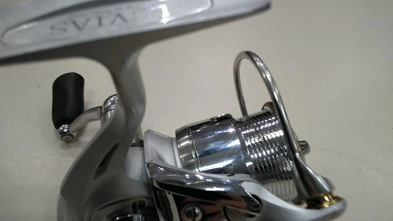 DAIWA Spinning Reel 07 Luvias 2004 - Image 8