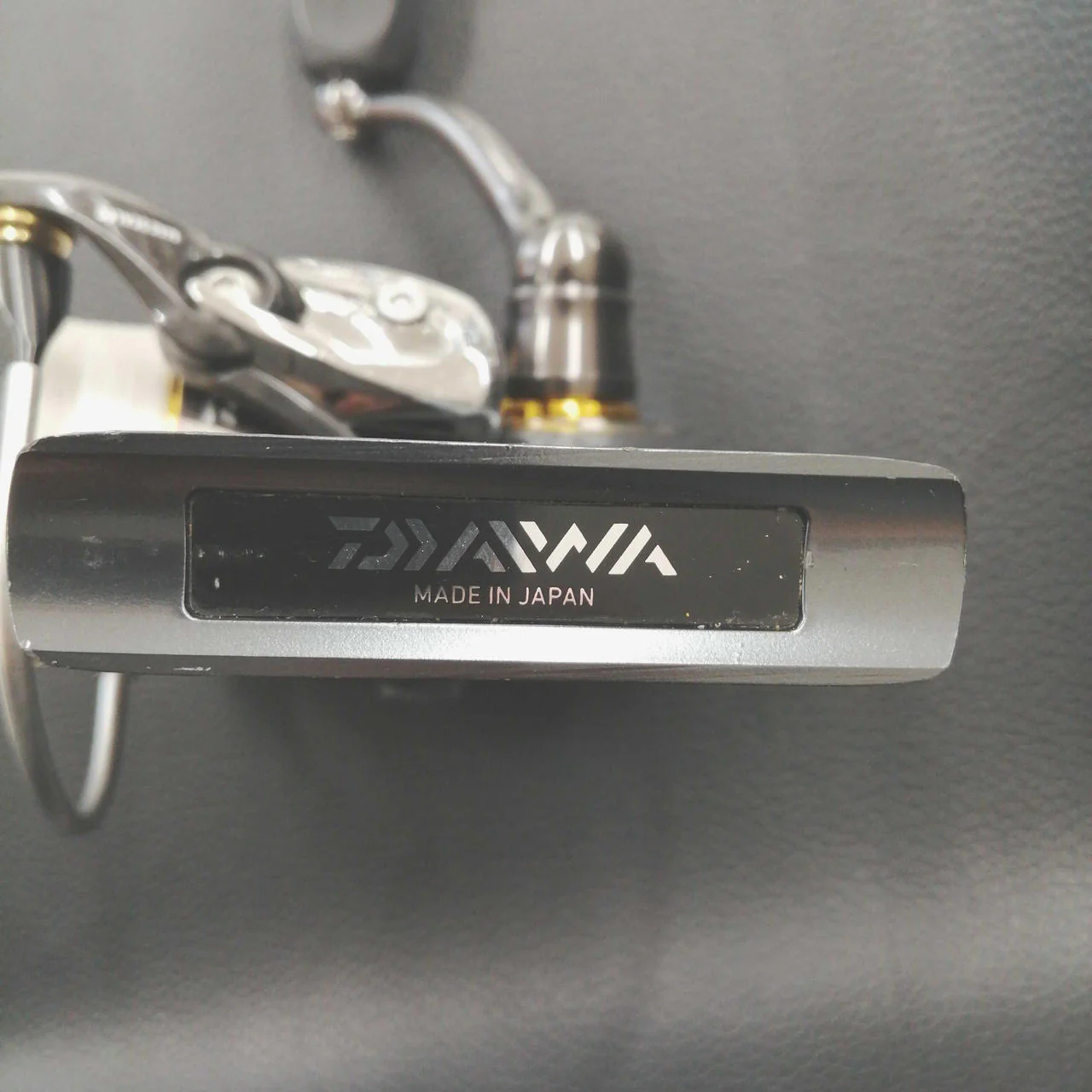 DAIWA Spinning Reel 13CERTATE 2004CH - Image 2