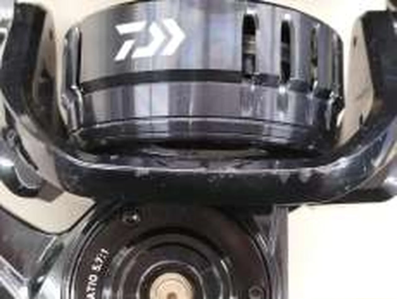 DAIWA Spinning Reel 15 Saltiga 7000H Dogfight 059563 - Image 5