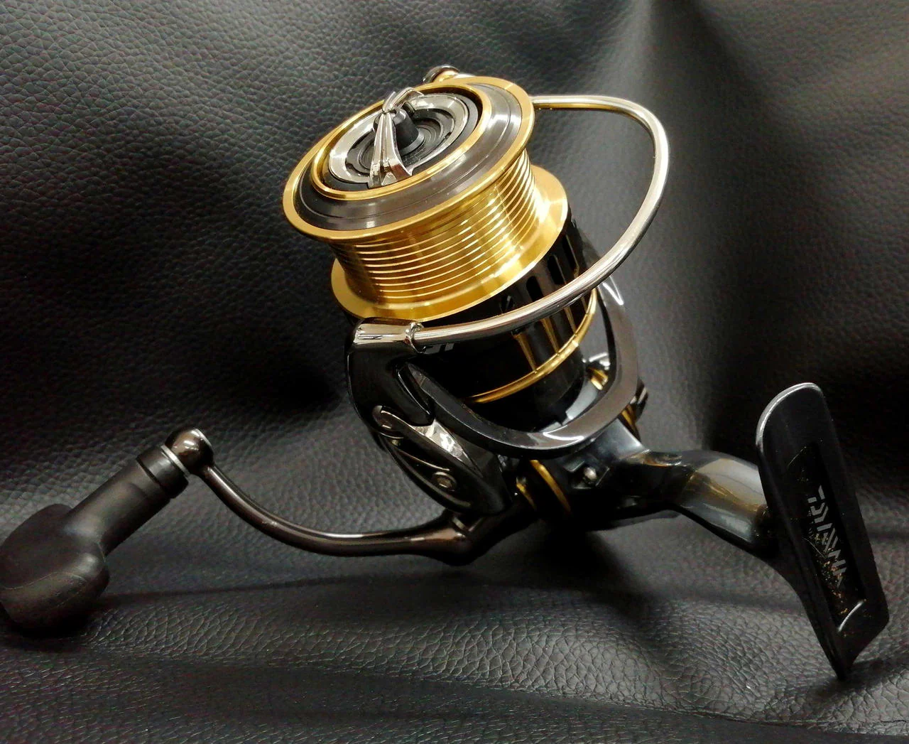 DAIWA Spinning Reel 17 THEORY 2508PE