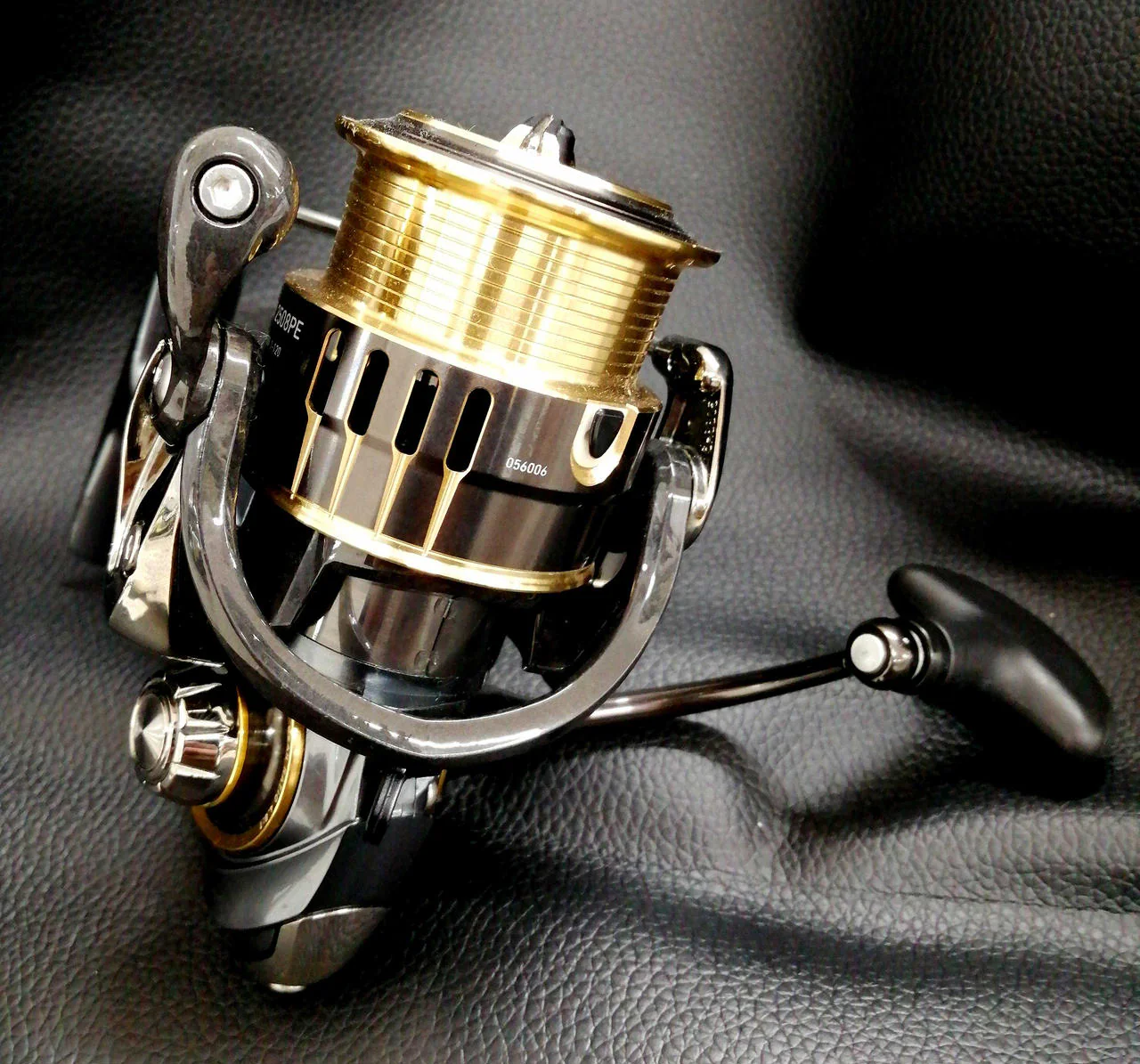 DAIWA Spinning Reel 17 THEORY 2508PE - Image 2