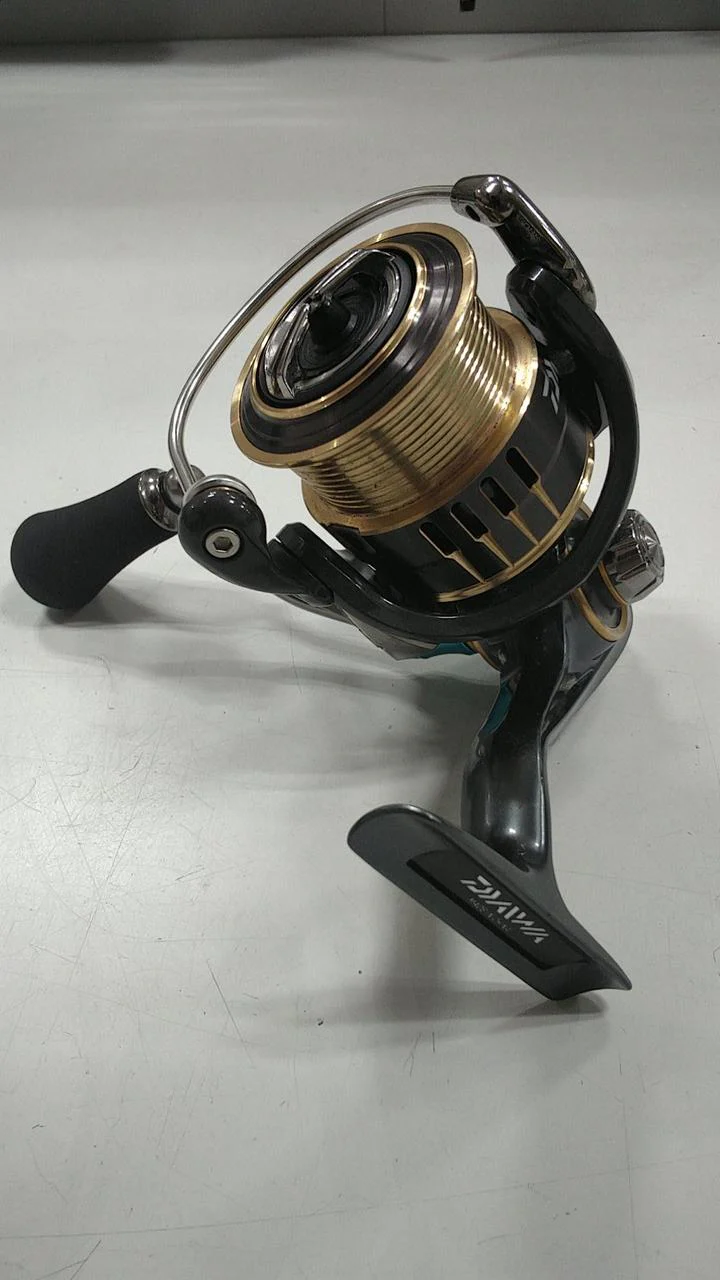 DAIWA Spinning Reel 17THEORY 2506 - Image 4