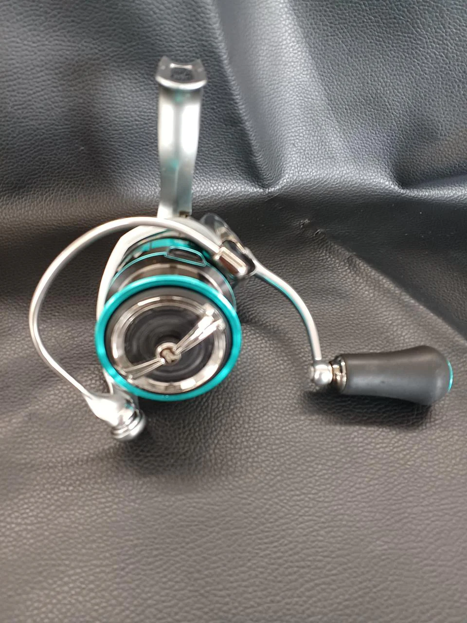 DAIWA Spinning Reel 18 EMERALDAS AIR LT3000S-CXH