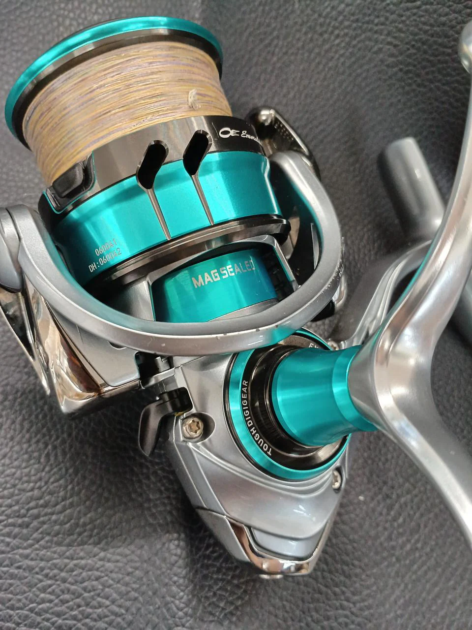 DAIWA Spinning Reel 18 EMERALDAS AIR LT3000S-CXH-D - Image 5