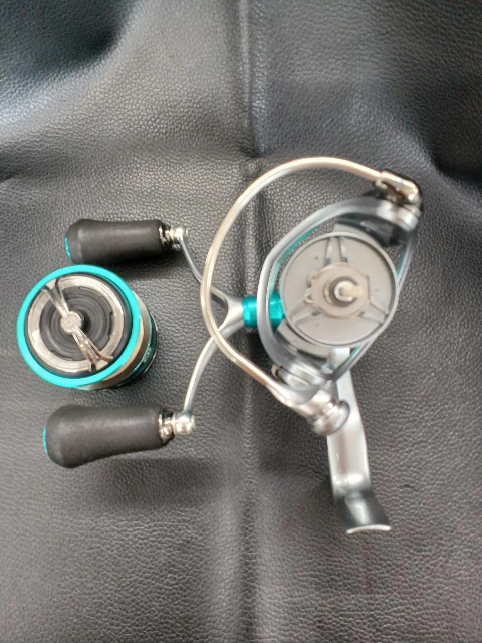 DAIWA Spinning Reel 18 EMERALDAS AIR LT3000S-CXH-D - Image 6