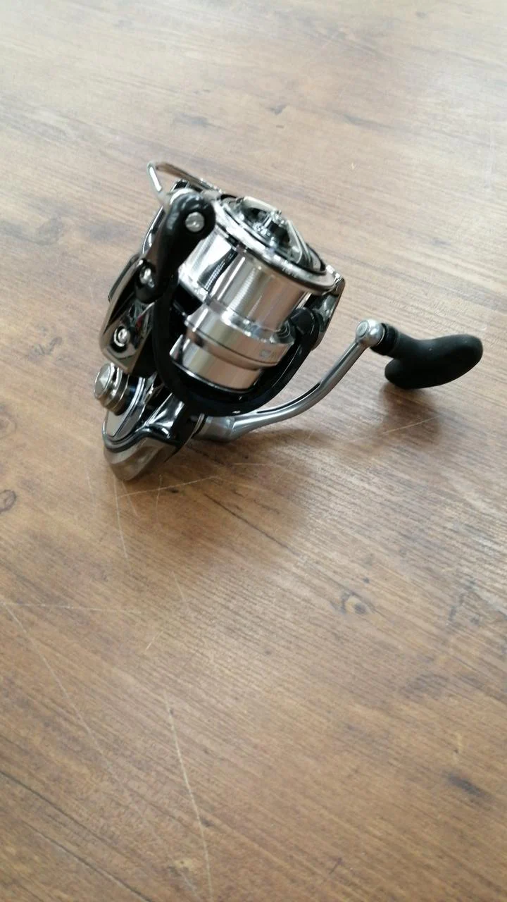 DAIWA Spinning Reel 18 EXIST LT3000-CH - Image 2