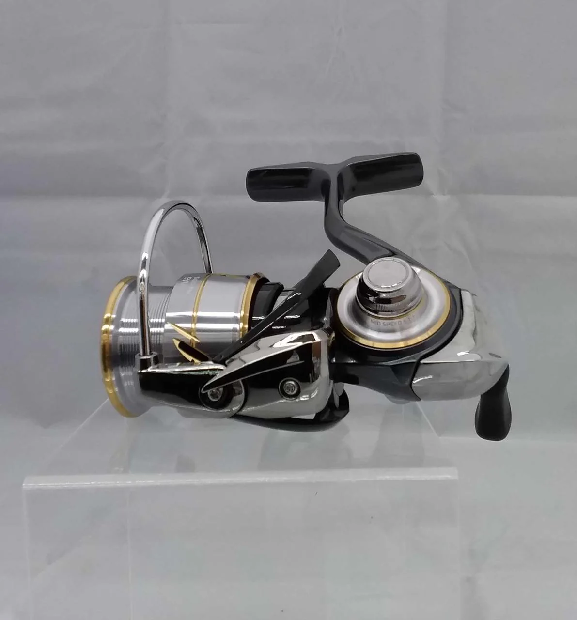 Daiwa Spinning Reel 20LUVIAS FCLT2000S - Image 2