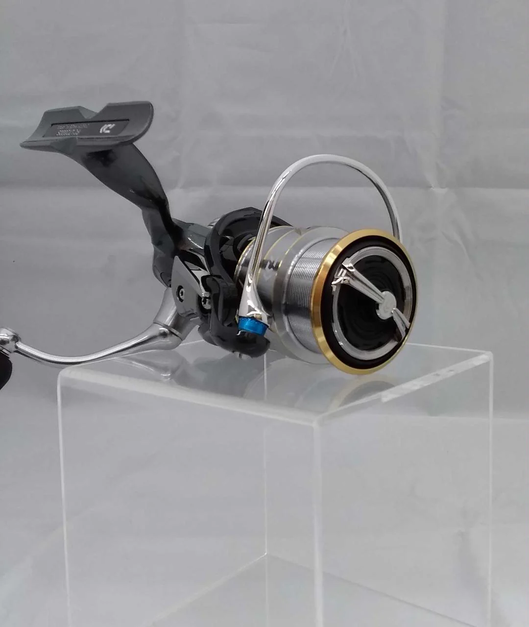 Daiwa Spinning Reel 20LUVIAS FCLT2000S - Image 5