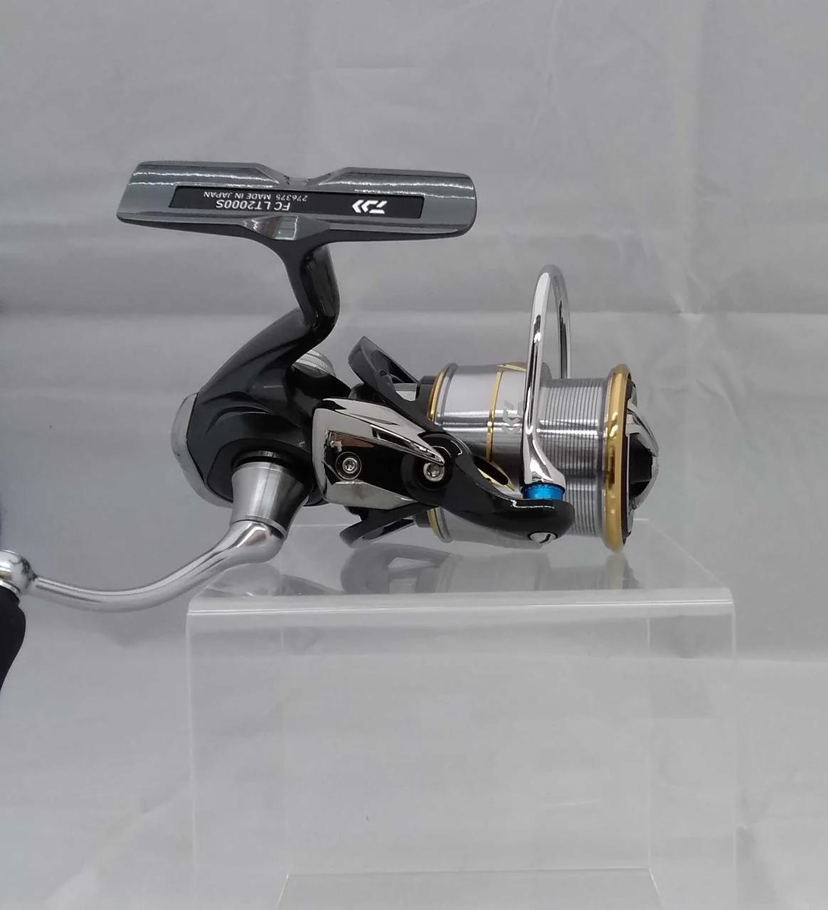 Daiwa Spinning Reel 20LUVIAS FCLT2000S - Image 6