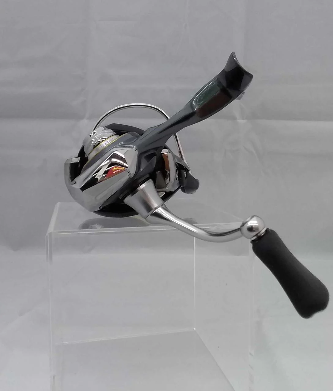 Daiwa Spinning Reel 20LUVIAS FCLT2000S - Image 8