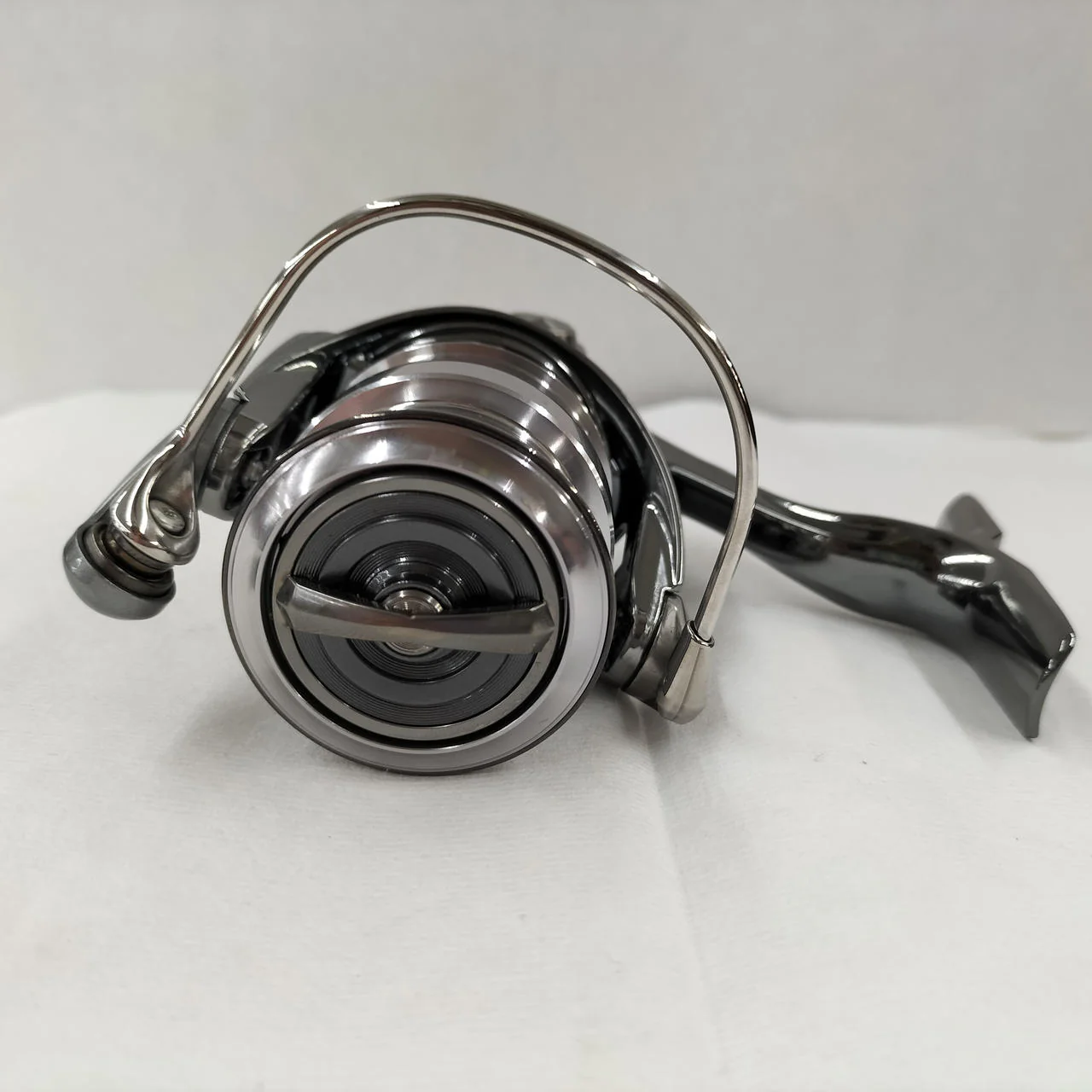 DAIWA Spinning Reel 22EXIST LT2000S-H - Image 2