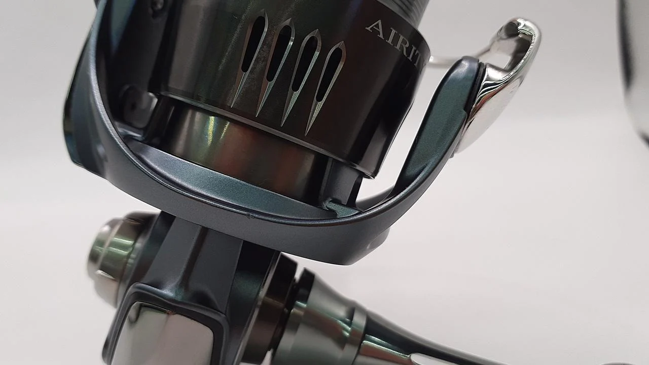 DAIWA Spinning Reel 23 AIRITY ST LT2000S-P - Image 5
