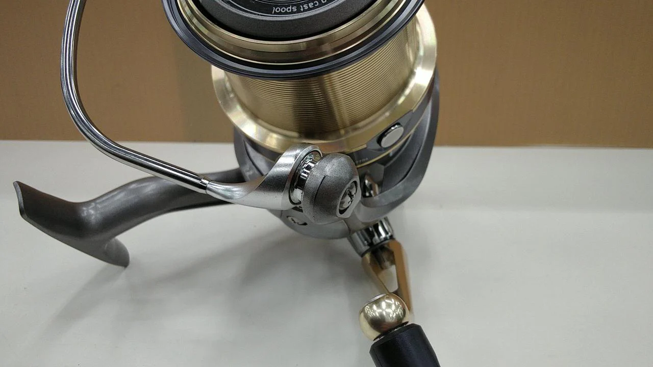 DAIWA Spinning Reel 23 Longbeam 35QD No. 5 - Image 7