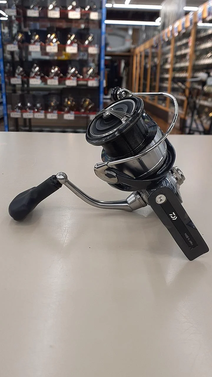 DAIWA Spinning Reel 24 CERTATE LT4000-CXH 00061182 - Image 3
